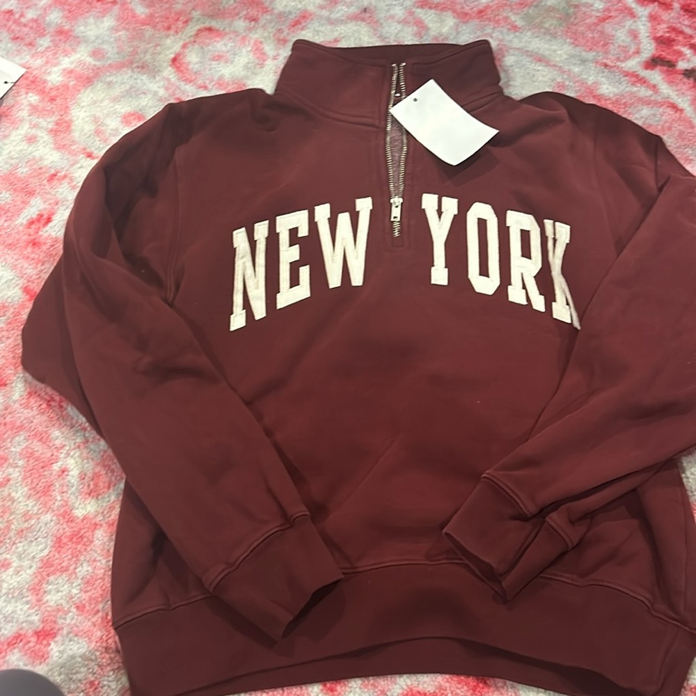 Brandy Melville Quater zip